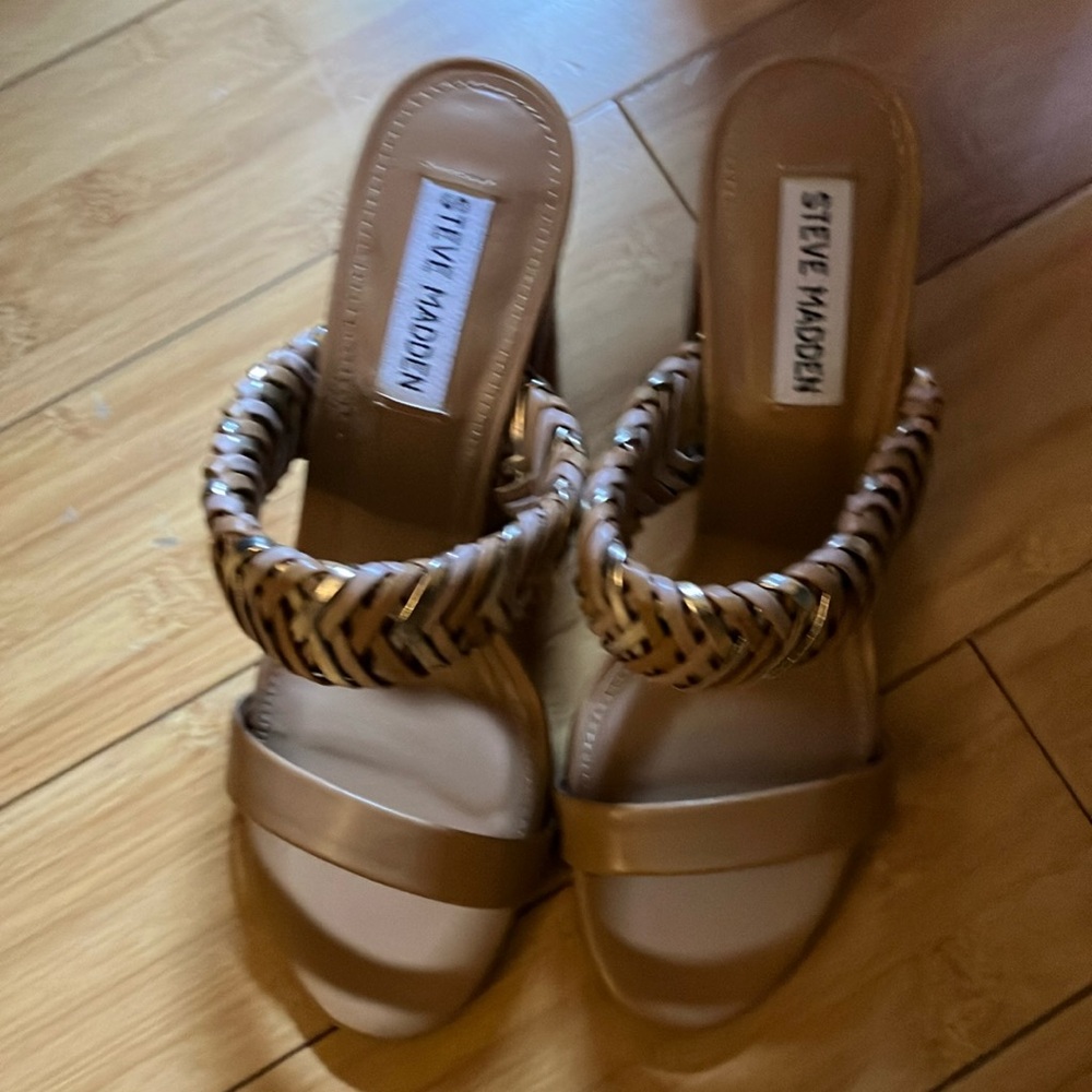 Steve Madden sandals